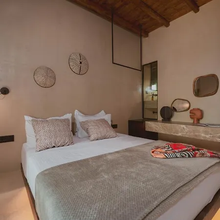 Legends In Town, By Mykonos High Appart hôtel