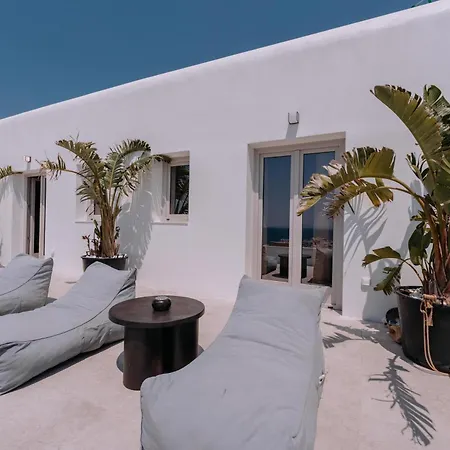 Legends In Town, By Mykonos High