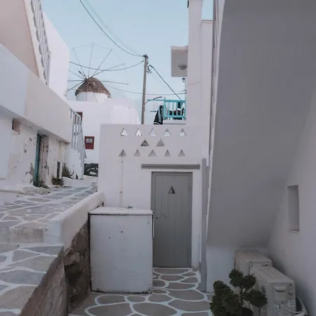 Appart hôtel Legends In Town, By Mykonos High 3*