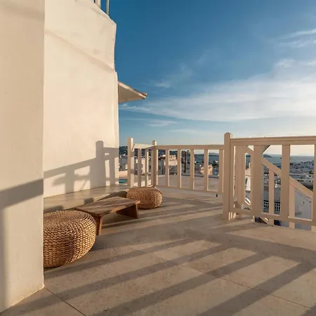 Legends In Town, By Mykonos High Aparthotel 4*