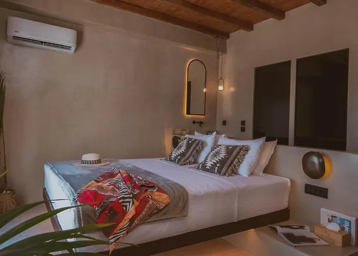 Aparthotel Legends In Town, By Mykonos High 3*