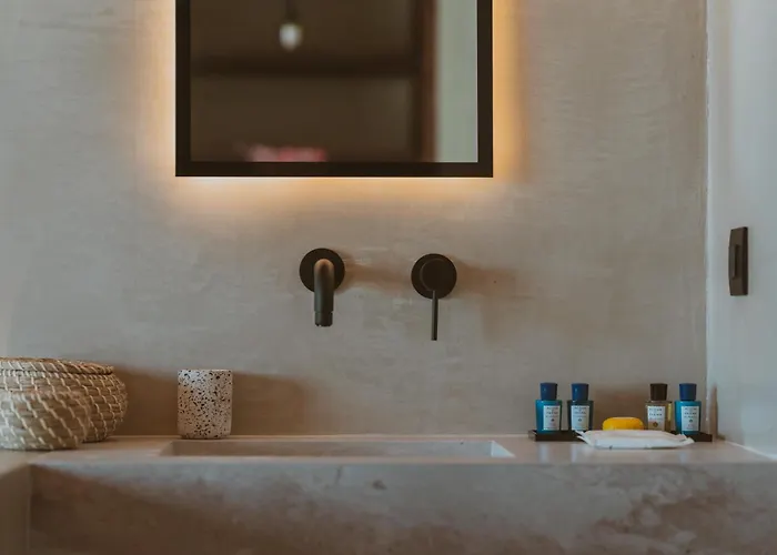 Aparthotel Legends In Town, By Mykonos High 3*