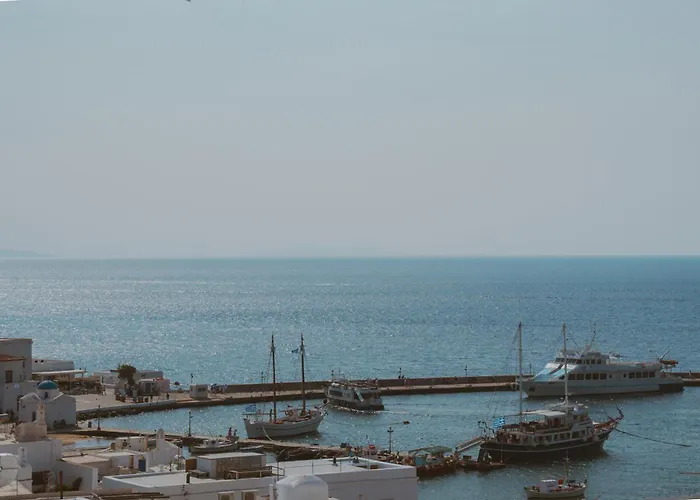 Aparthotel Legends In Town, By Mykonos High 3*