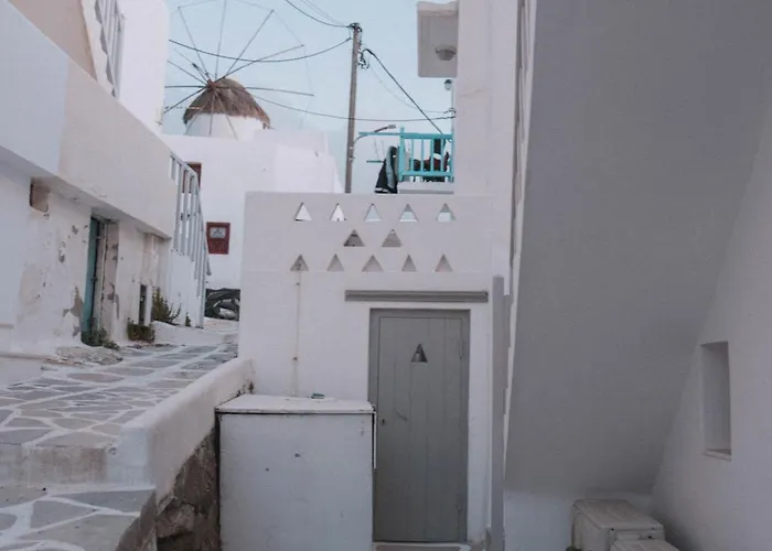 Aparthotel Legends In Town, By Mykonos High 3*