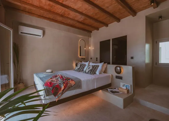 Legends In Town, By Mykonos High Mykonos Town